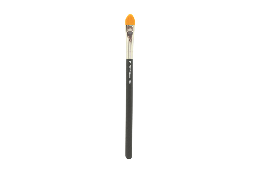 MAC 195 Concealer Synthetic  Brush