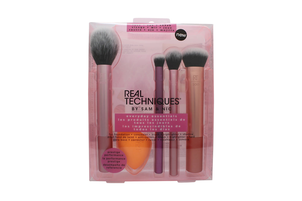 Real Techniques Everyday Essentials Make-Up Brush Set 5 Pieces (1 x Blusher Brush 1 x Miracle Complexion Sponge1 x Face Powder Brush 1 x Eye Brush)